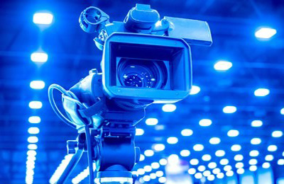 上海TVC制作|用影像讓品牌開口說(shuō)話的城市魔法 上海TVC制作|用影像讓品牌開口說(shuō)話的城市魔法